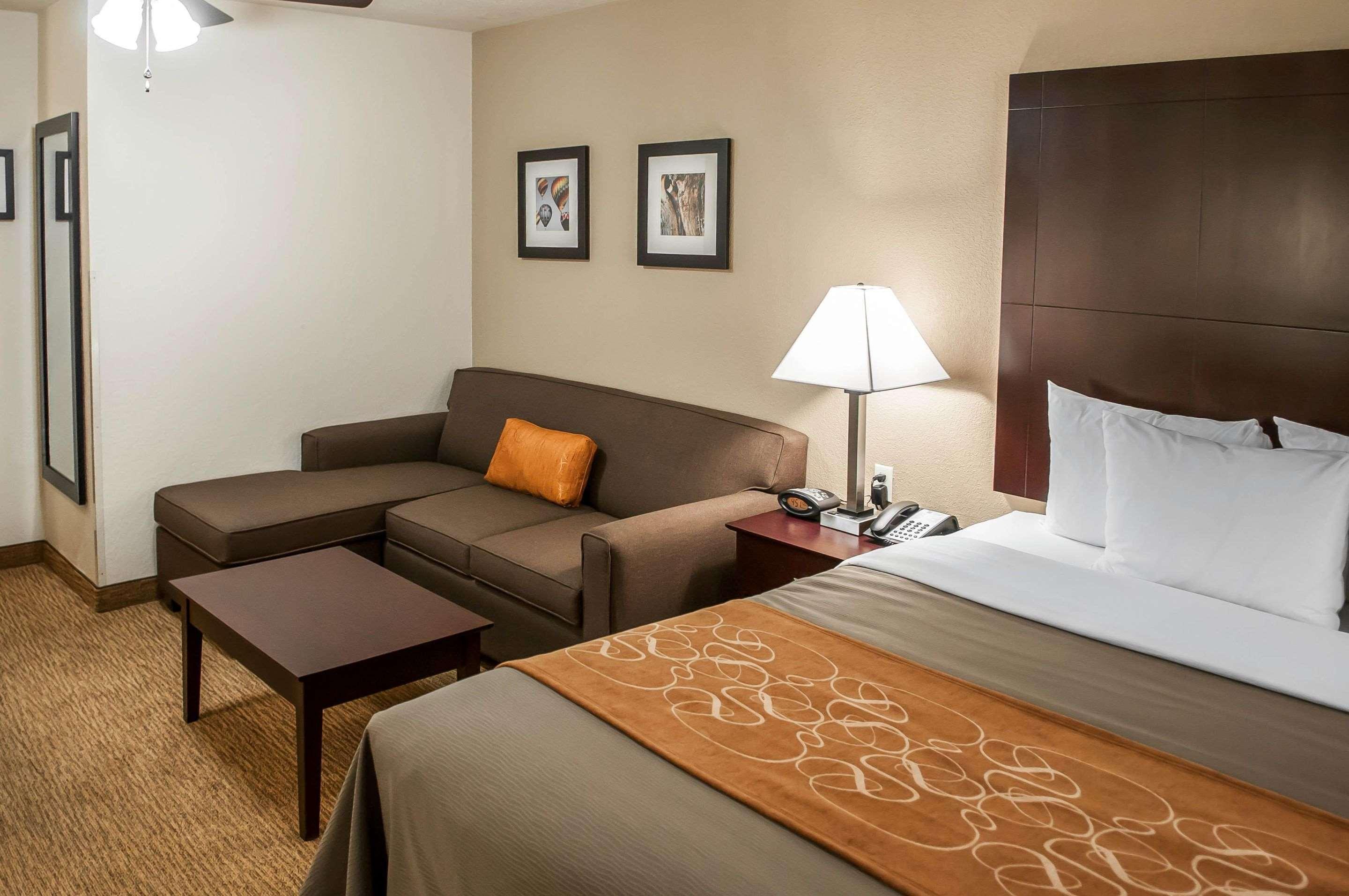 Comfort Suites Albuquerque Extérieur photo