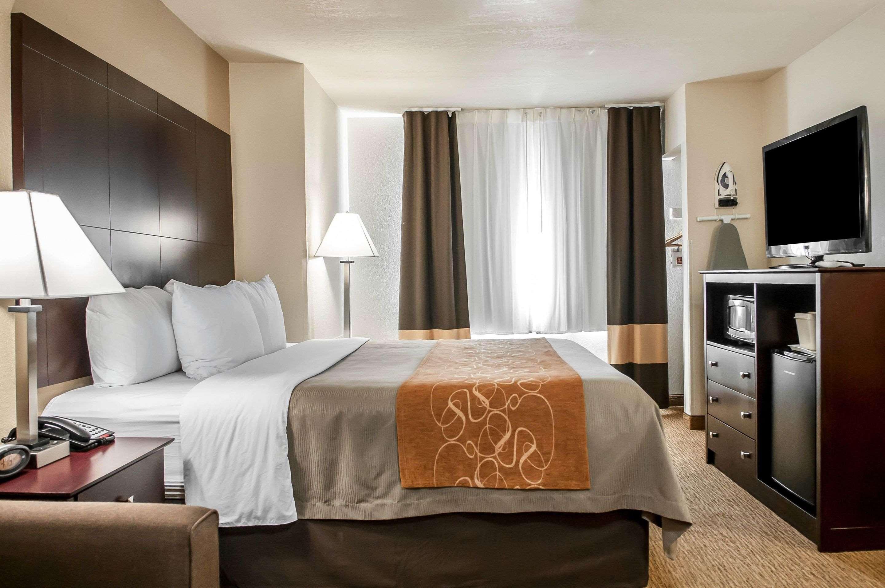 Comfort Suites Albuquerque Extérieur photo